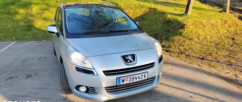 Peugeot 5008 cena 17900 przebieg: 253600, rok produkcji 2011 z Urzędów małe 137